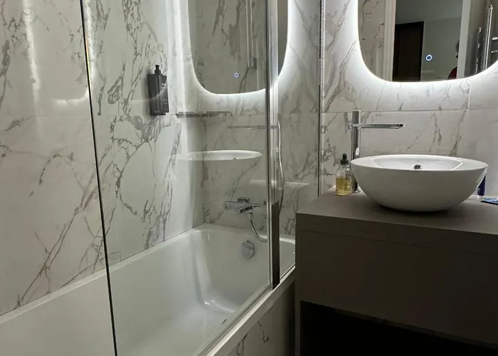 Penthouse Vue Avec Rooftop,jacuzzi,et Parking Privé