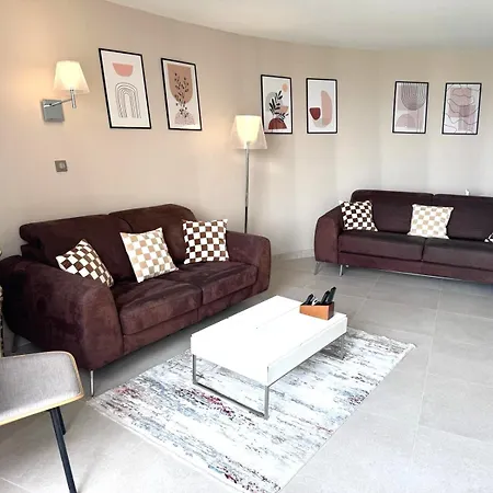 Penthouse Vue Avec Rooftop,jacuzzi,et Parking Prive Lägenhet *