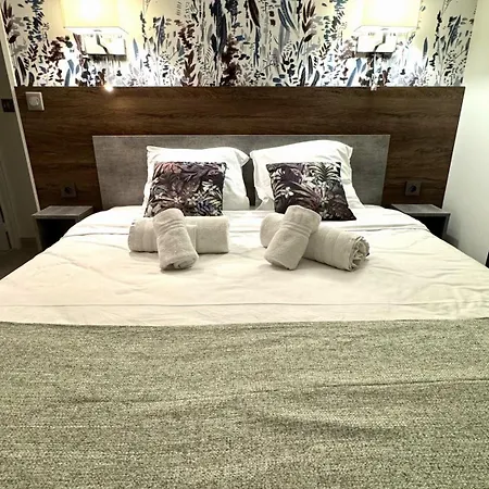 Penthouse Vue Avec Rooftop,jacuzzi,et Parking Prive Apartament