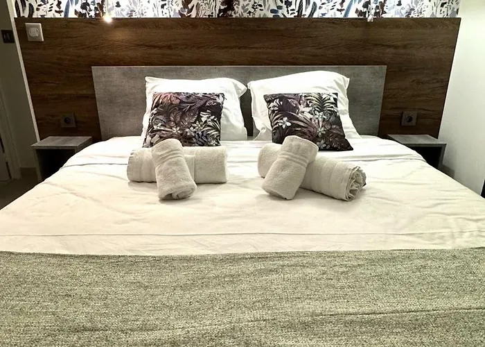 Penthouse Vue Avec Rooftop,jacuzzi,et Parking Prive Apartman