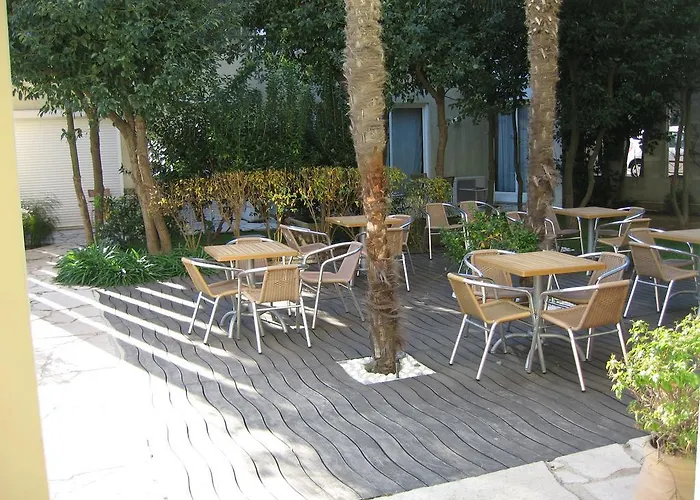 Penthouse Vue Avec Rooftop,jacuzzi,et Parking Prive אנטיב