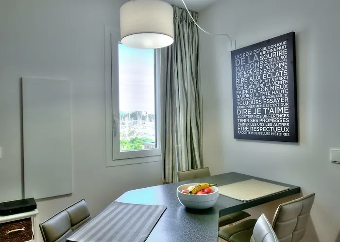 Penthouse Vue Avec Rooftop,jacuzzi,et Parking Prive